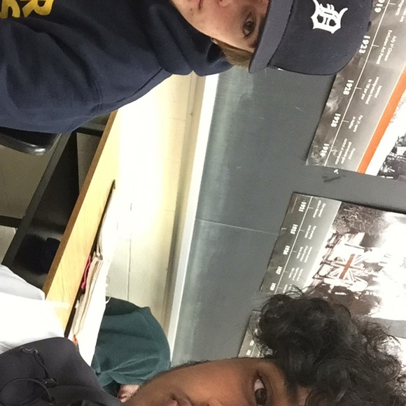 Meet your Posher, Menura - Picture 1 of 1